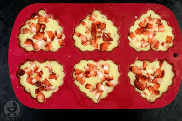 strawberry yogurt muffins