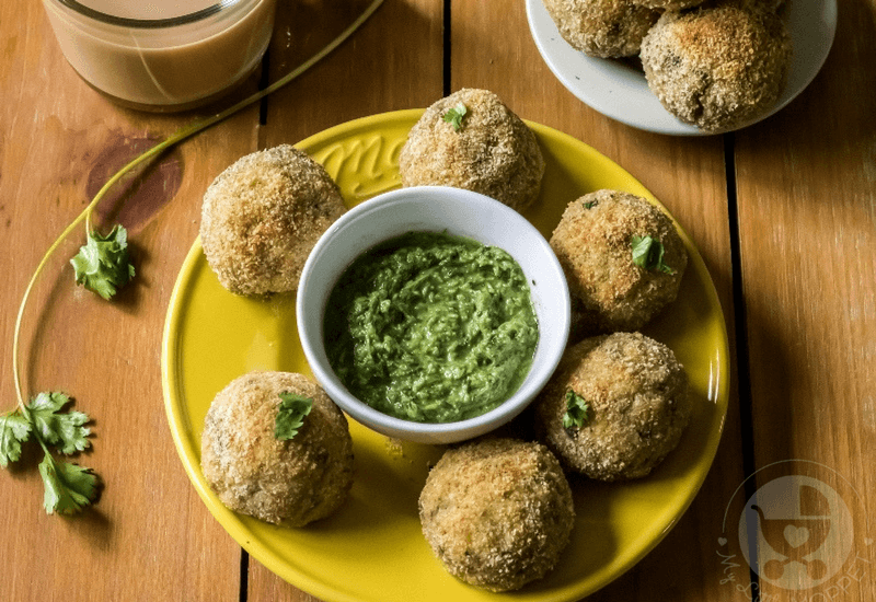 Fish is rich in Omega 3 fatty acids but it can be hard to get kids to eat it! This kid-friendly Baked Fish Balls recipe will make them die hard seafood fans!