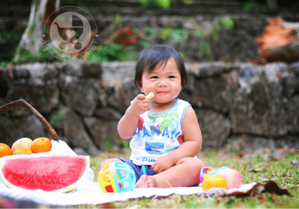 Tips to Encourage Self Feeding in Toddlers