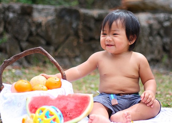 Kann ich meinem Baby Orangen geben