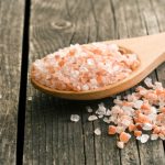 It is common knowledge that salt shouldn't be given to babies under one year, but this often brings forth another doubt: Can I give my Baby Himalayan Salt?
