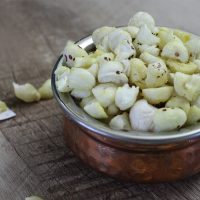 Roasted Phool Makhana Recipe is a protein rich highly nutritious finger food recipe for babies. It's nutrient rich, thus the best food for growing babies.