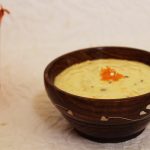 Curd oats khichdi for babies is a protein rich meal idea for babies above 6 months. This energy rich khichdi can be given to babies as a lunch or dinner.