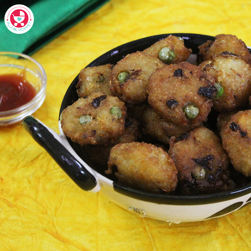 Poha Vada for Kids [ Aval vadai | Instant Flattened rice vada | Crispy poha vada] is an energy rich, wholesome and nutritious snack recipe for kids.