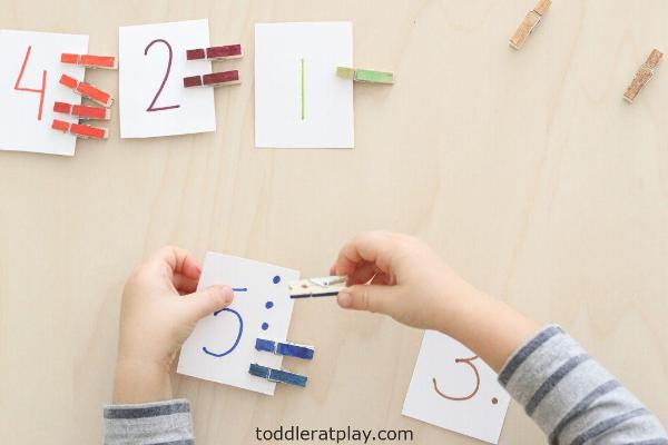 These simple Math Activities for Toddlers and Preschoolers are perfect for developing early Math skills, which are crucial for future academic success.