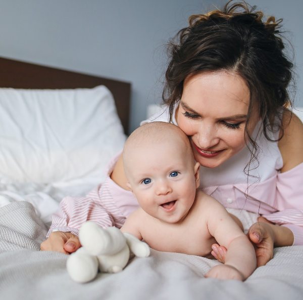Here is your complete guide to Tummy Time for Babies; why it's important, how to start, what to expect & tips to make it comfortable for baby - and you!